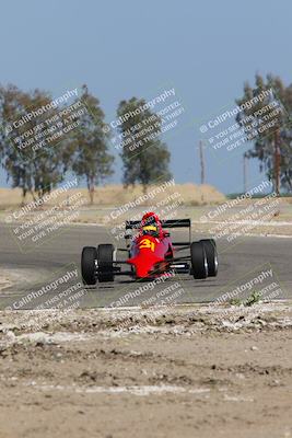 media/May-01-2022-CalClub SCCA (Sun) [[03a481c204]]/Group 6/Qualifying (I5)/